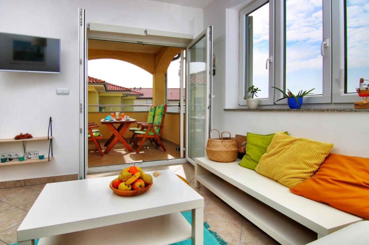 Apartman Eli Smokvica 클레노비차 외부 사진