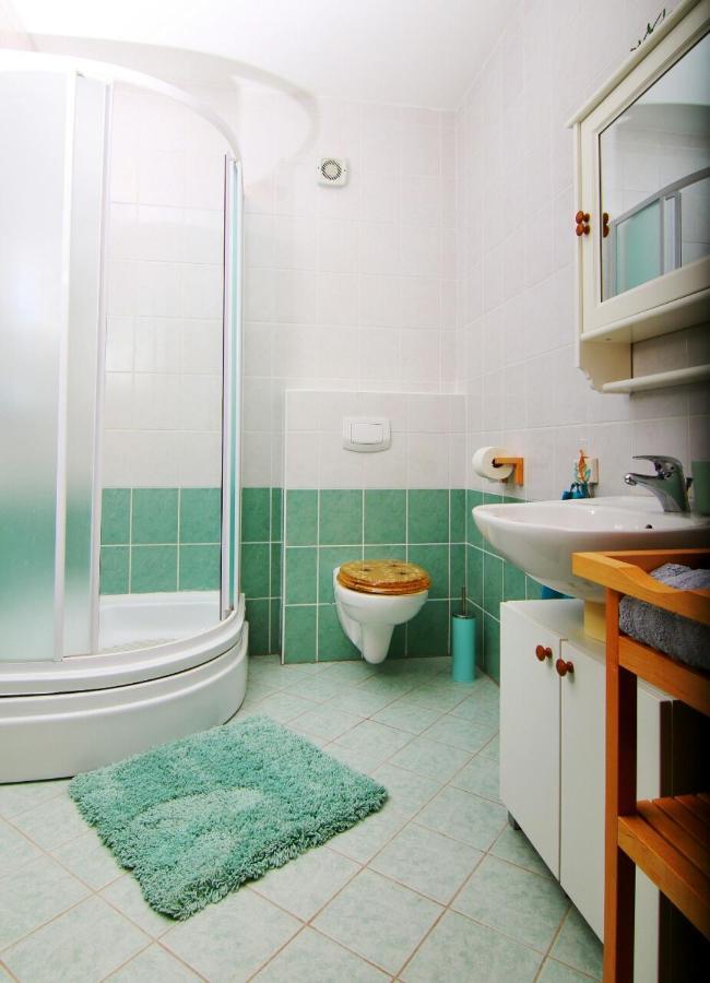 Apartman Eli Smokvica 클레노비차 외부 사진